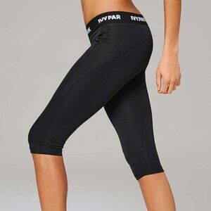 Ivy Park Contour Branded Waistband Classic Yoga Leggings in 18" - Medium in Gray